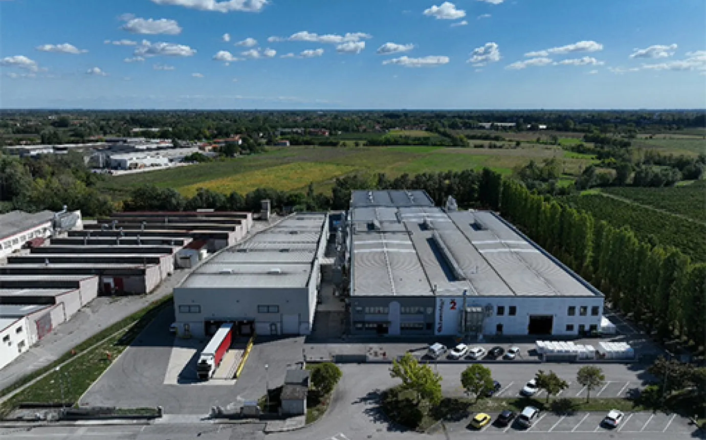 Gyár
